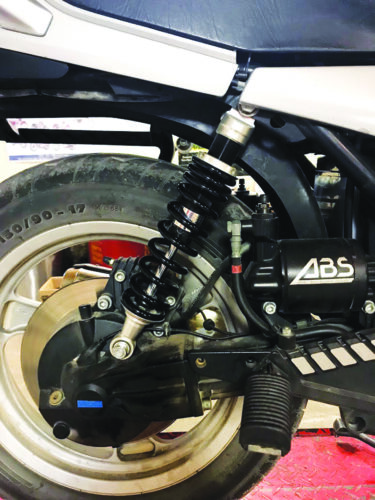 RE302 Shock Absorber by YSS